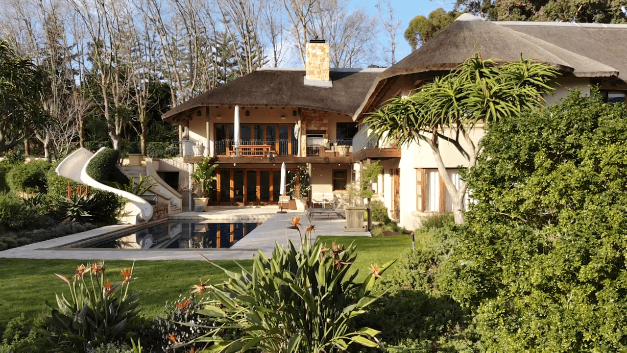 Villa image 1