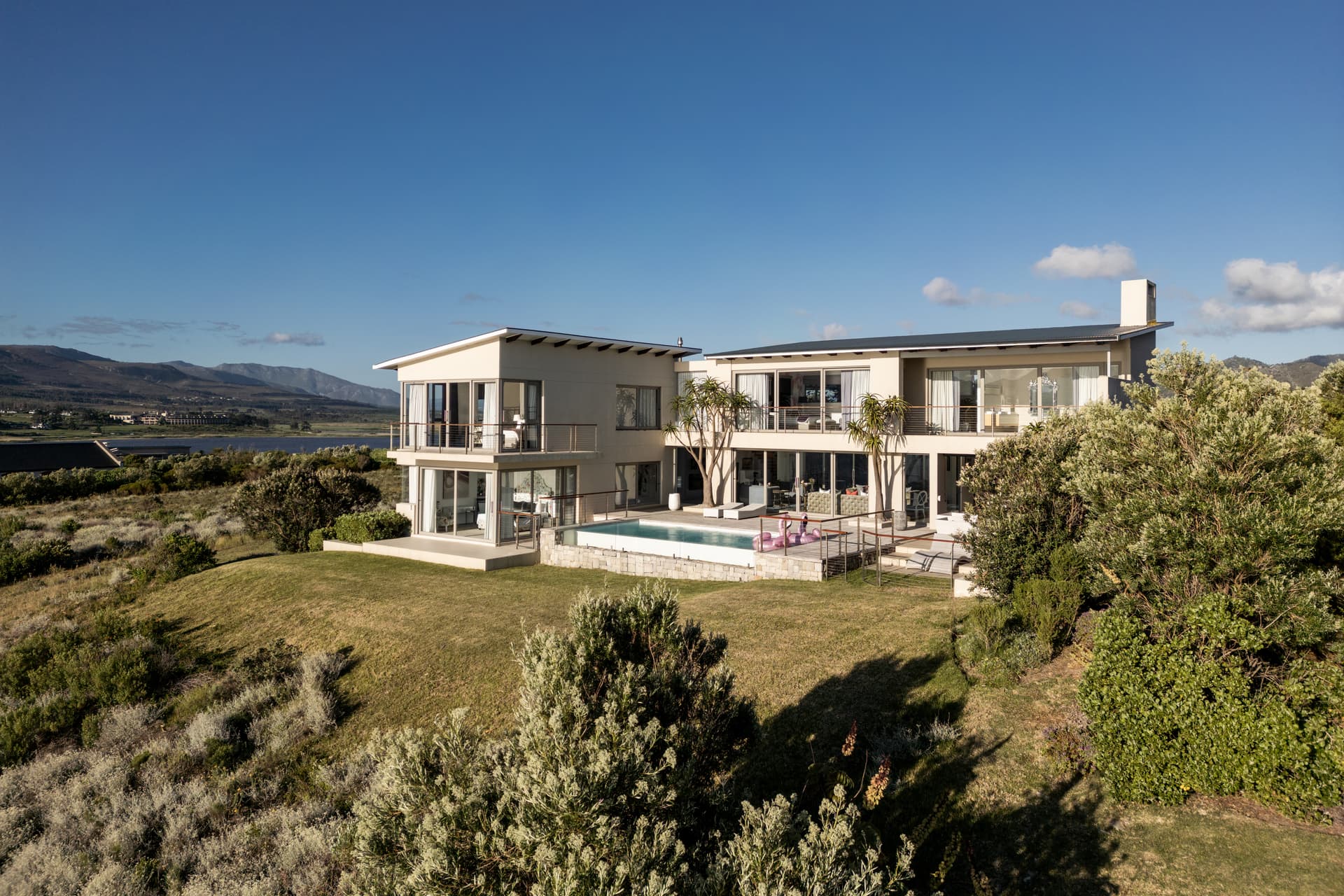 Villa image 1
