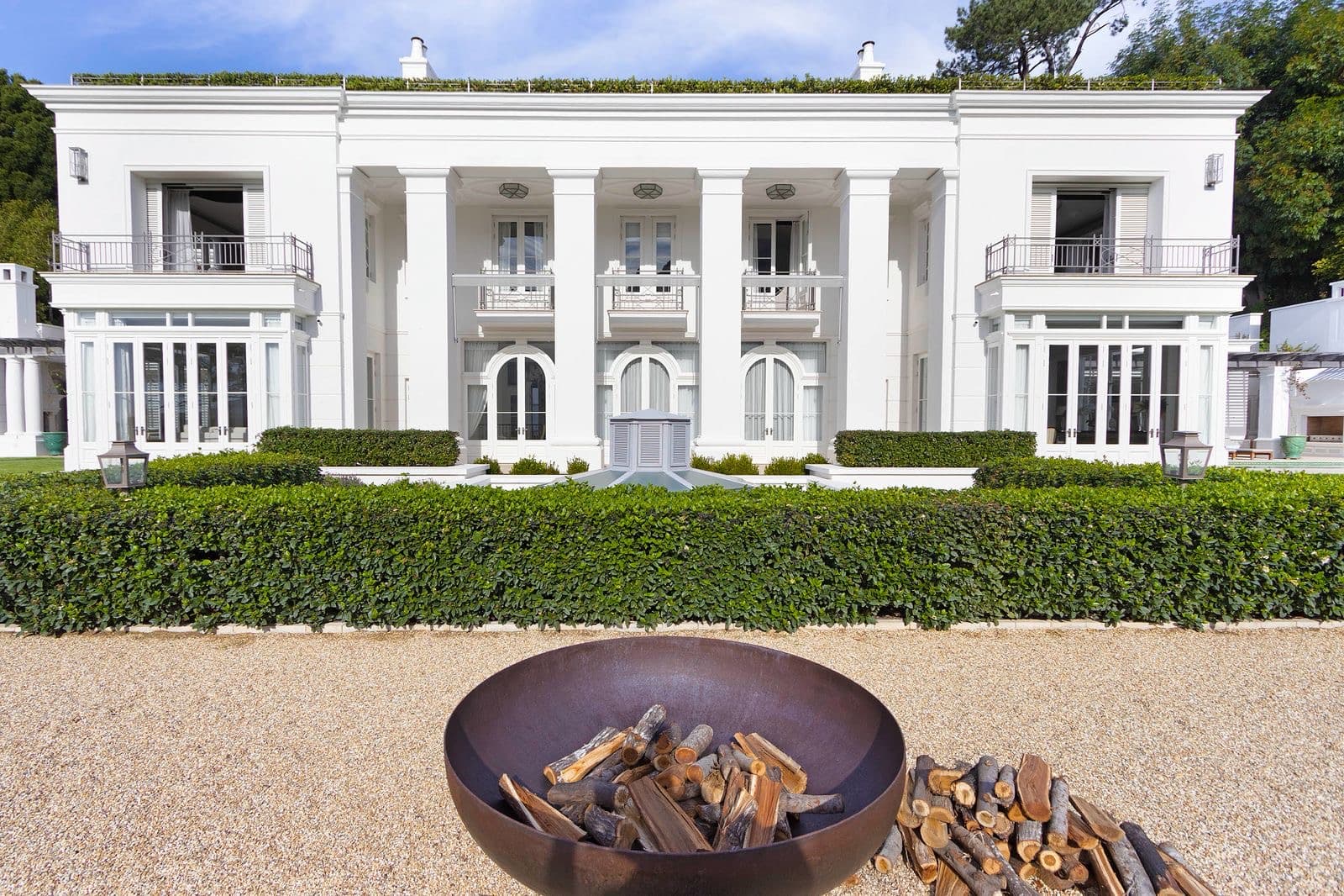 Villa image 1